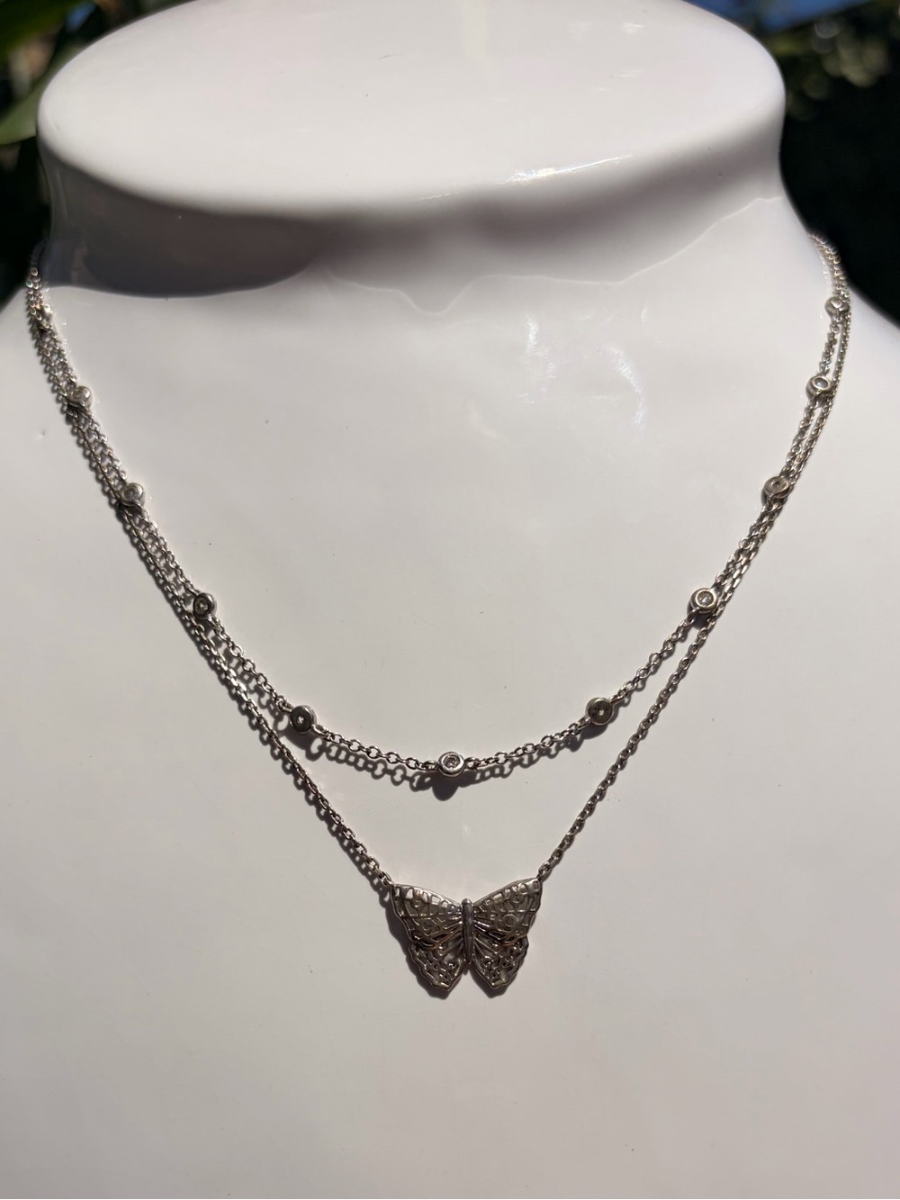 🦋Kendra Scott Hadley Silver Layered Butterfly Necklace - Picture 3 of 6